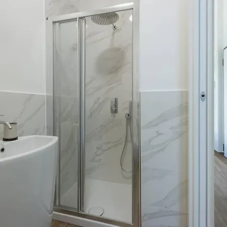 Apartment Amendola Modern Florence